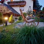 Pod Bukowym Lasem Apartment Meszna