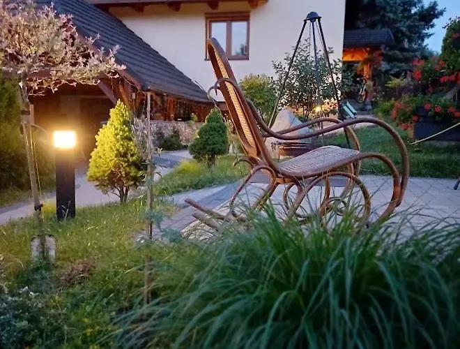 Pod Bukowym Lasem דירה Meszna